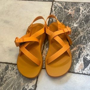 Chaco Women's Z1 Classic Sport Sandal Zinnia size 9 monochromatic orange